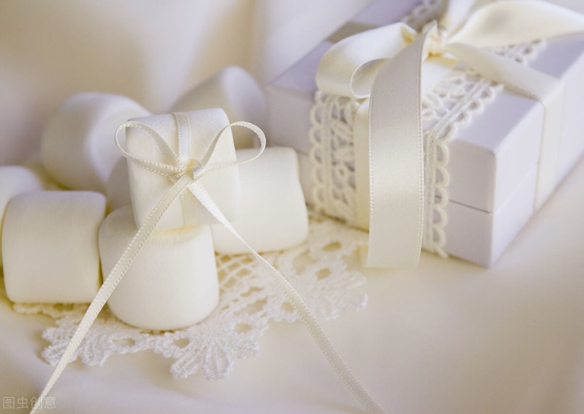 白色情人节礼物送男生,白色情人节送男生什么礼物