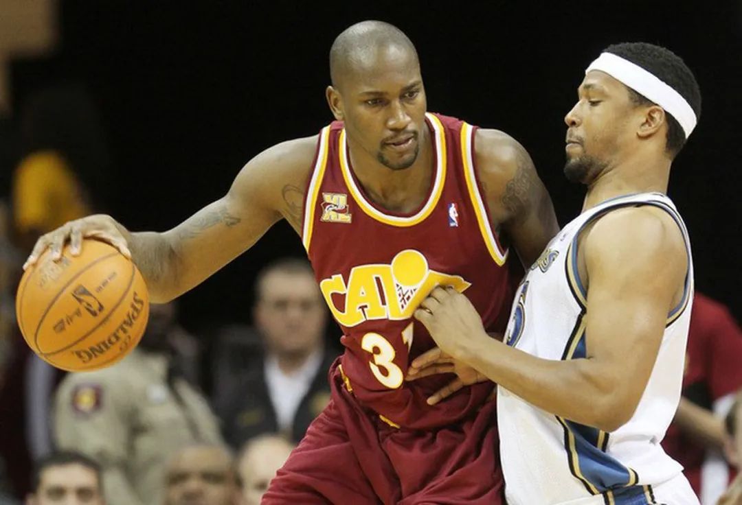 正式退役！前骑士球员结束17年职业生涯！詹姆斯：祝福你，兄弟