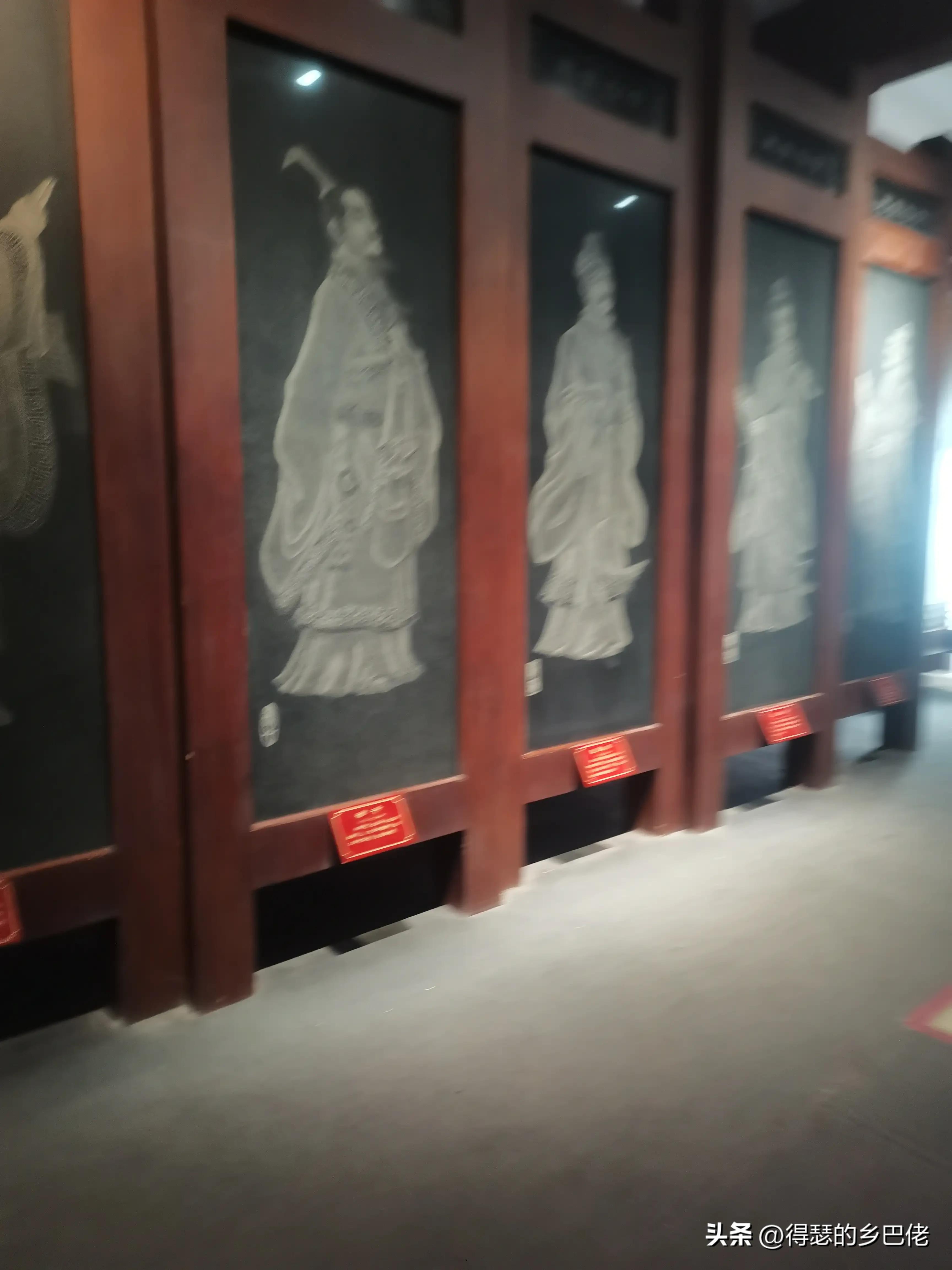 五一期间,购物超市成为打卡景点,除了胖东来,还有那一家??