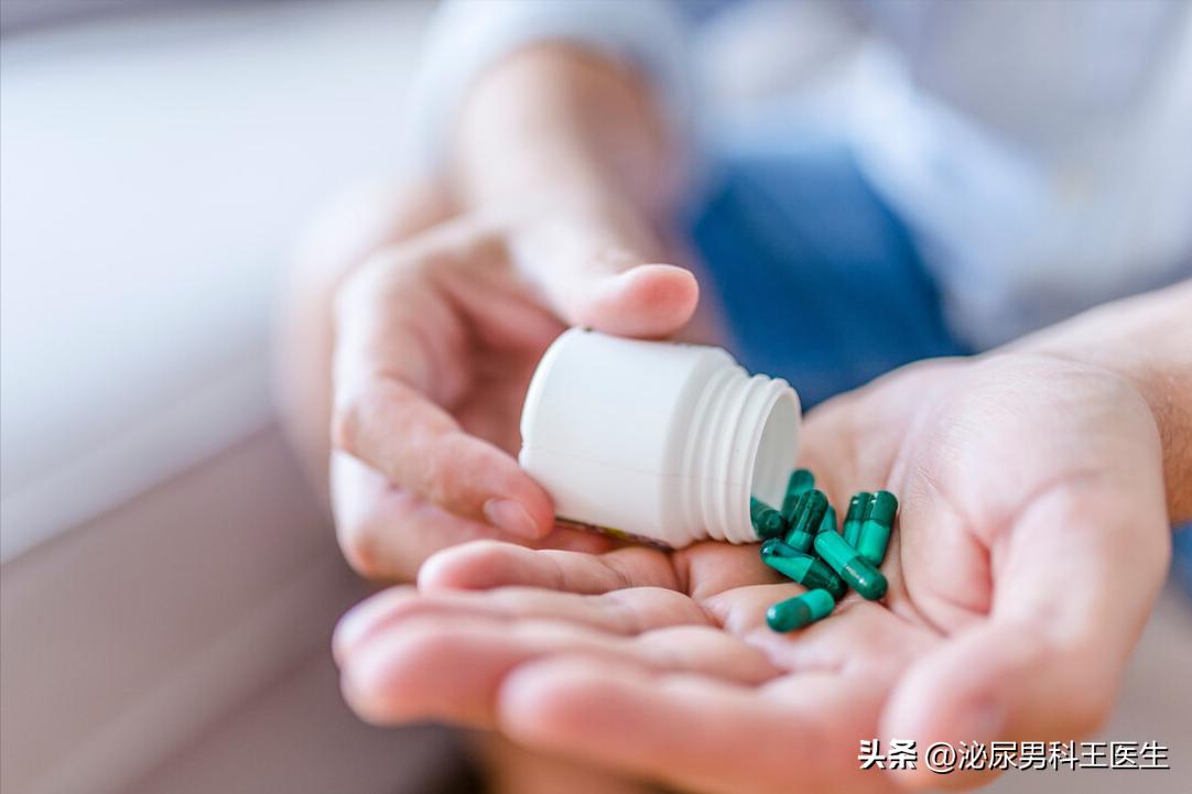 排尿很黄、异味很大？身体向你暗示的这3件事，可能与疾病有关