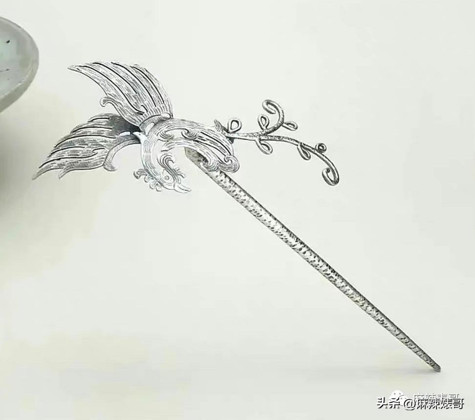 张元英不笑时啥样,张元英深藏不露