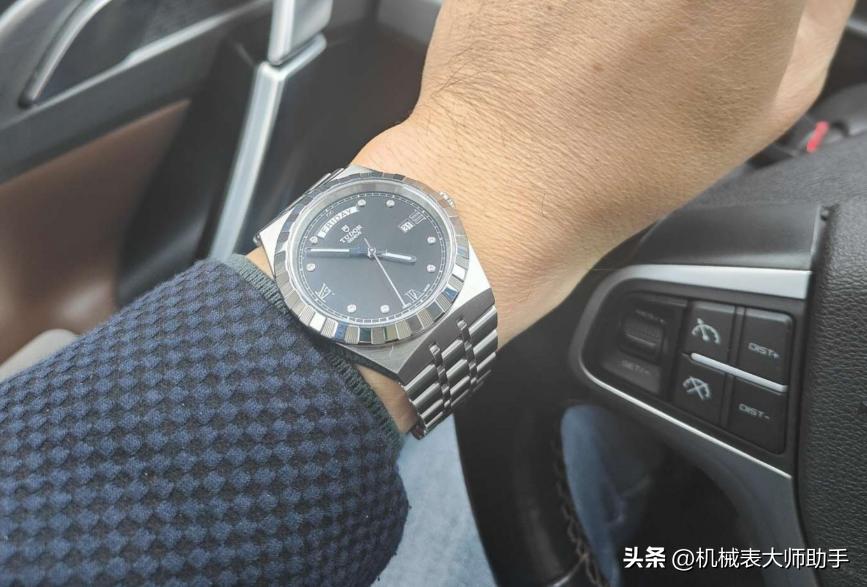 不同身份的人都戴什么腕表,不同身份人的手表