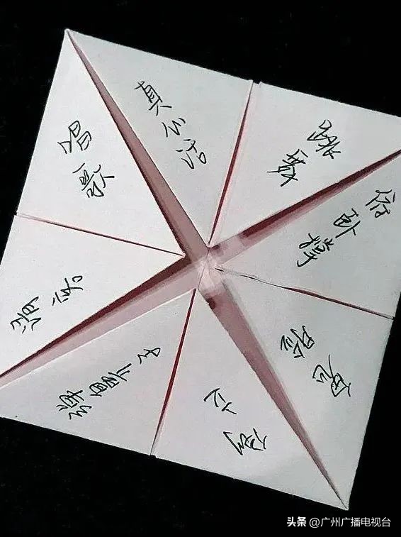 假如当年有弹幕丨超龄儿童的“童”款快乐①