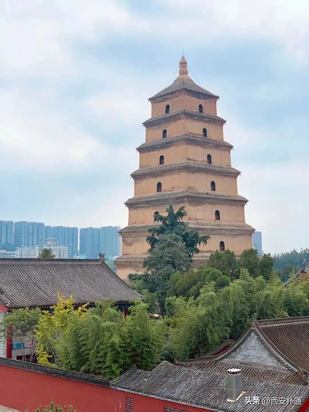 只是来西安坐一趟「贵妃专线」，怎么就被追着骂流水线公主？