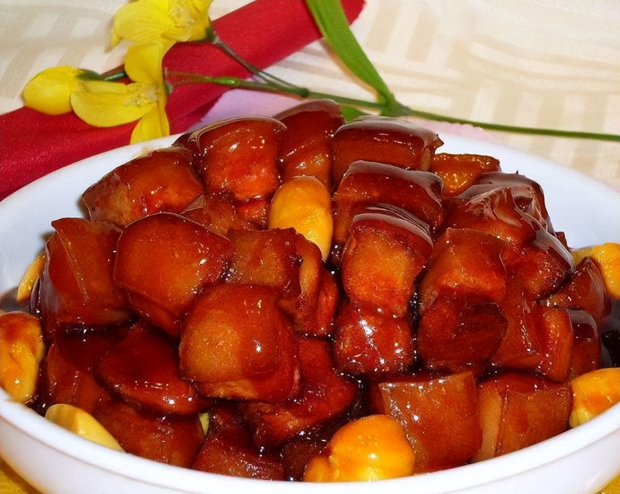 女子体检时，子宫内发现毛发及黏稠物，是怎么回事？