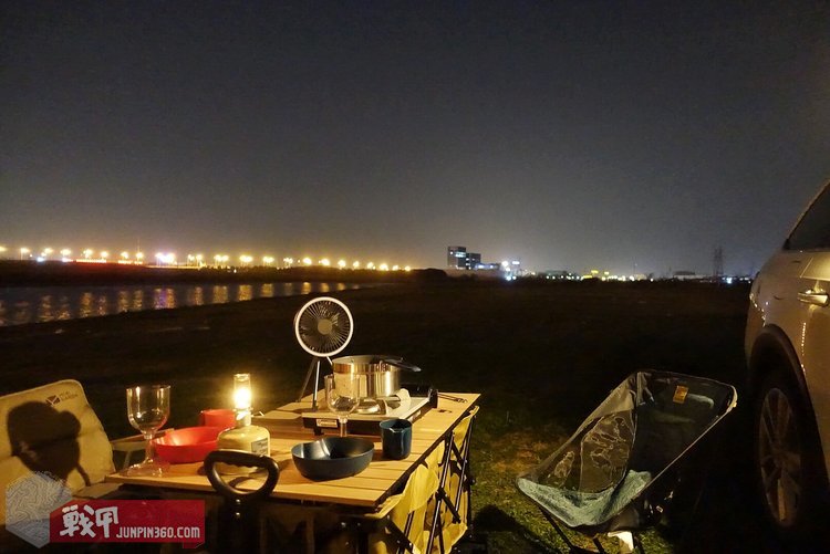 fenixcl28r露营效果,全能多用fenixcl28r多功能户外灯