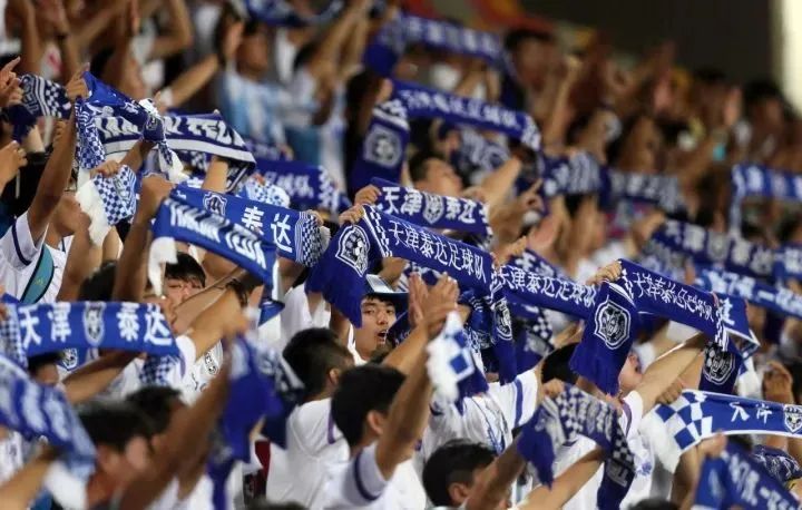 大量游客涌入天津,天津人潮汹涌