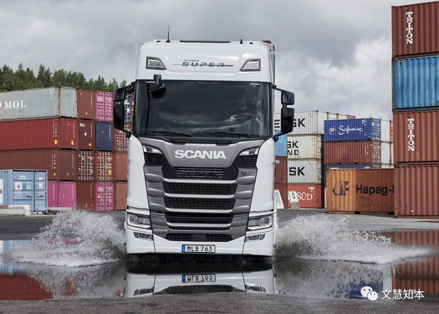 极简2轨4扇推拉门,极简两房设计