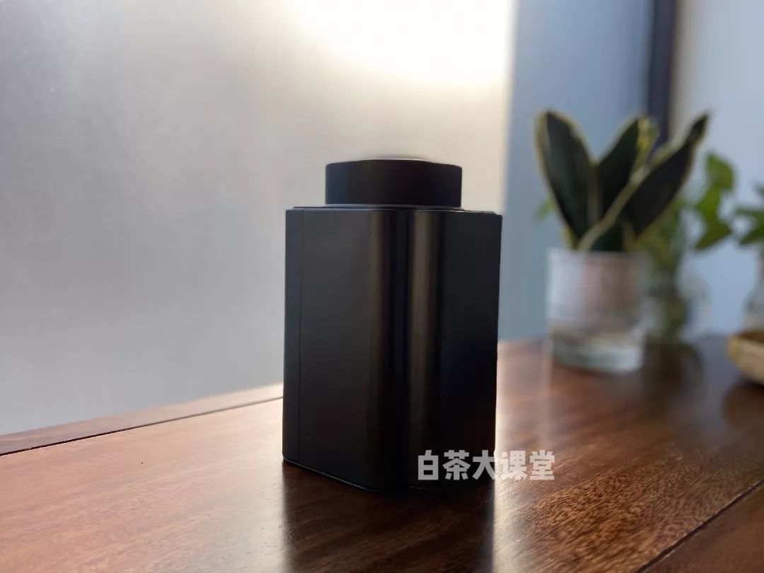 白茶短期储存用什么密封罐,白茶有个密封袋还用三层包装法么
