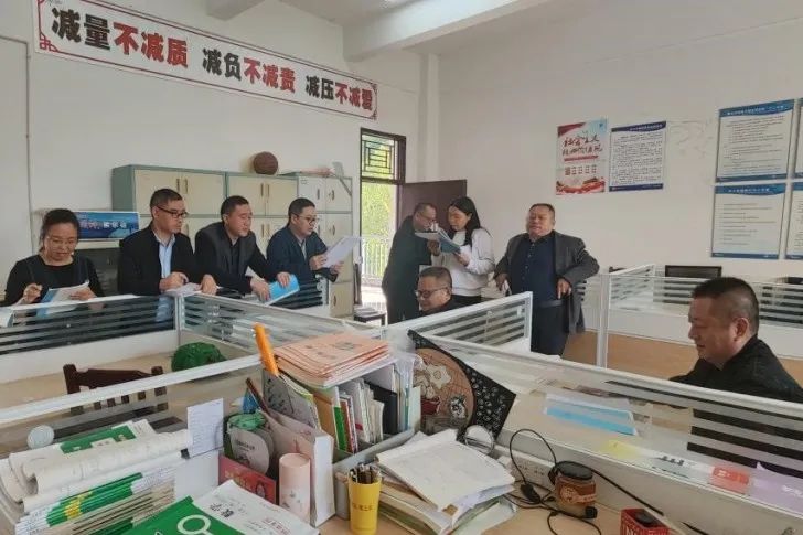 万州三中江南校区最近视频,万州第三中学江南校区