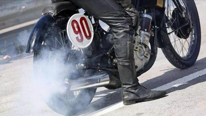 二冲程为什么被淘汰了,本田2.4发动机过时了吗