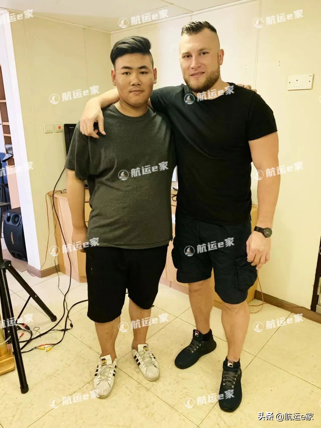 航海新人杨轩：困在海上十三个月的00后