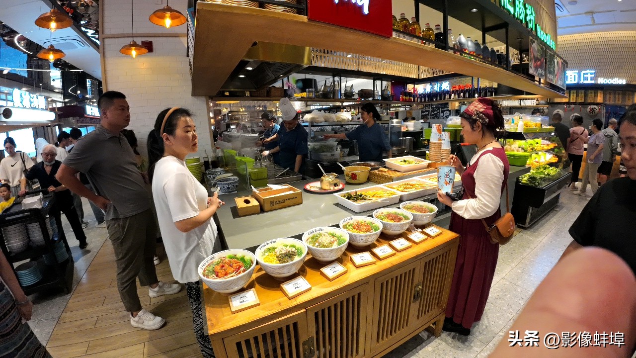 青岛万象城玻璃,逛逛青岛户外家居体验店