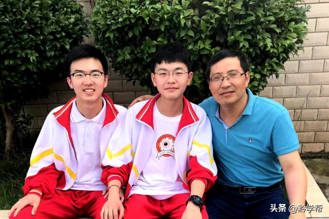 “四有好老师”丨小小教室，他每天走出上万步——记贵阳市第三实验中学数学老师黎贵红