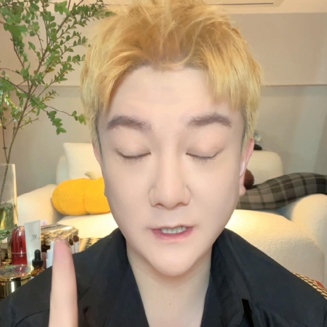 什么养肤粉底液最好用,雅诗兰黛白金粉底液怎么养肤