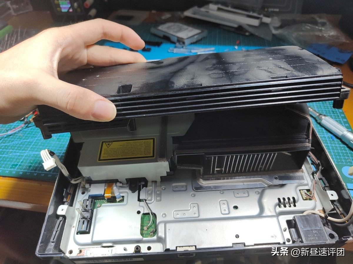 ps3开机一秒黄灯修复,ps3死亡黄灯修复视频