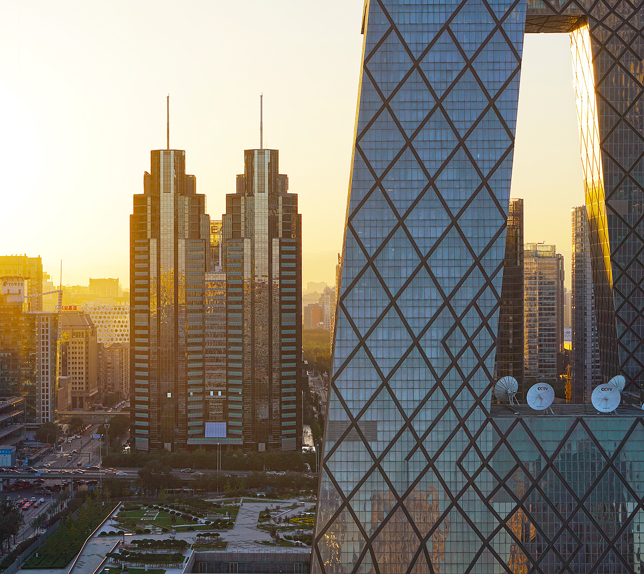 曾是美国铁哥们的沙特，为何撇开美国，反倒斥巨资向中国求购*器武**