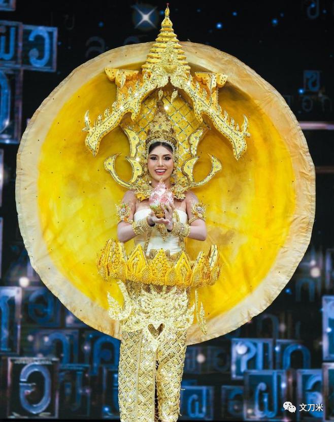 恐怕是地球最抓马的时装秀|MetGala小意思