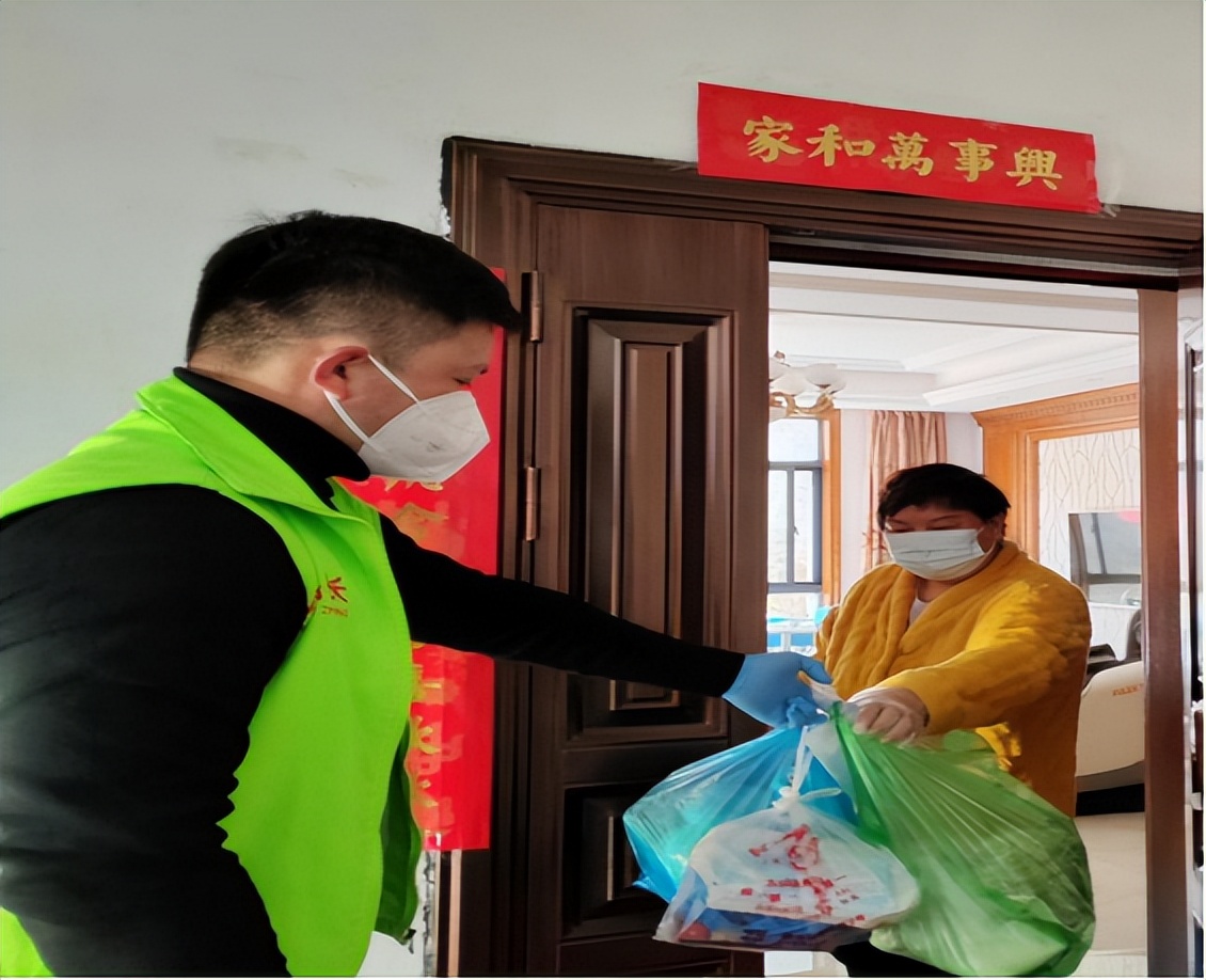 抗疫社区网格员,暖心网格员的温情坚守