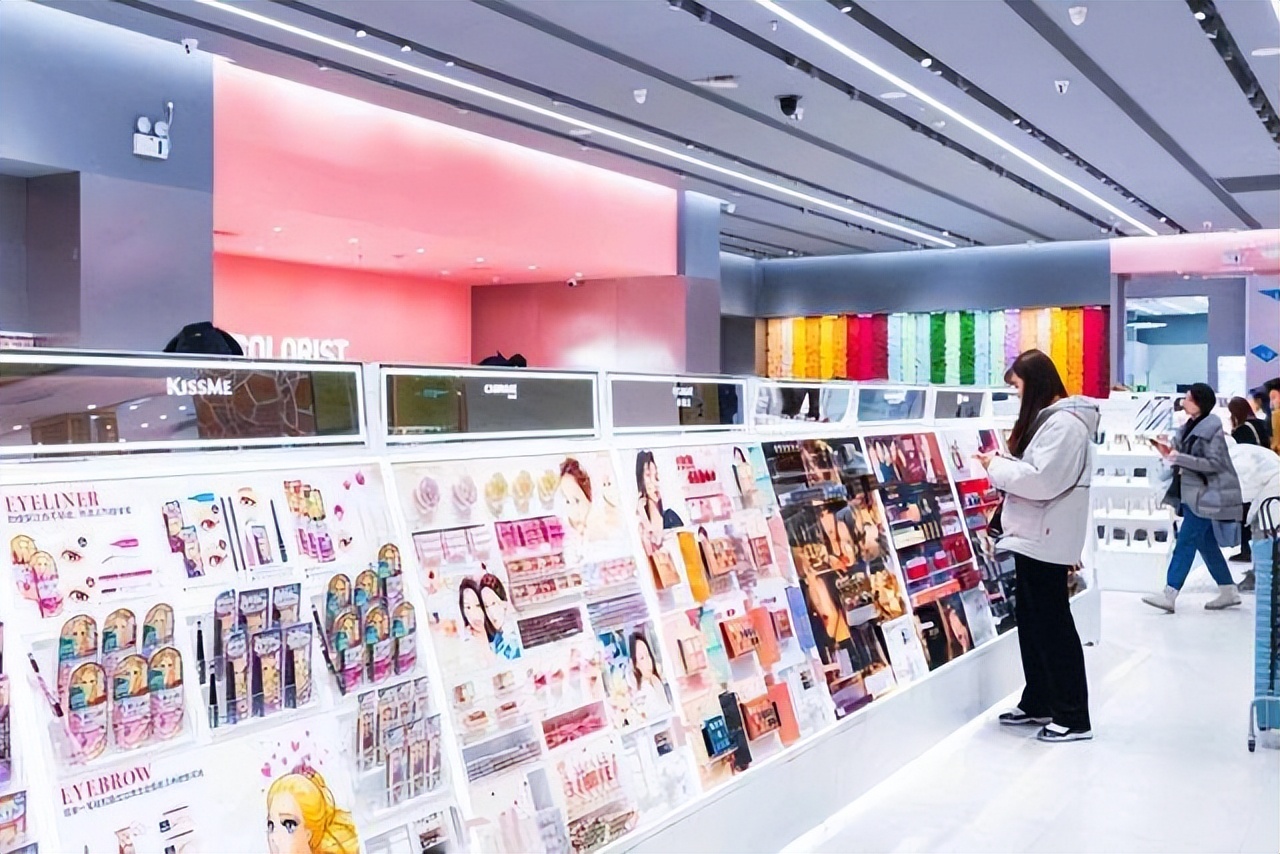 为什么现在没人愿意逛商场专柜,为什么越来越多人不愿意去实体店