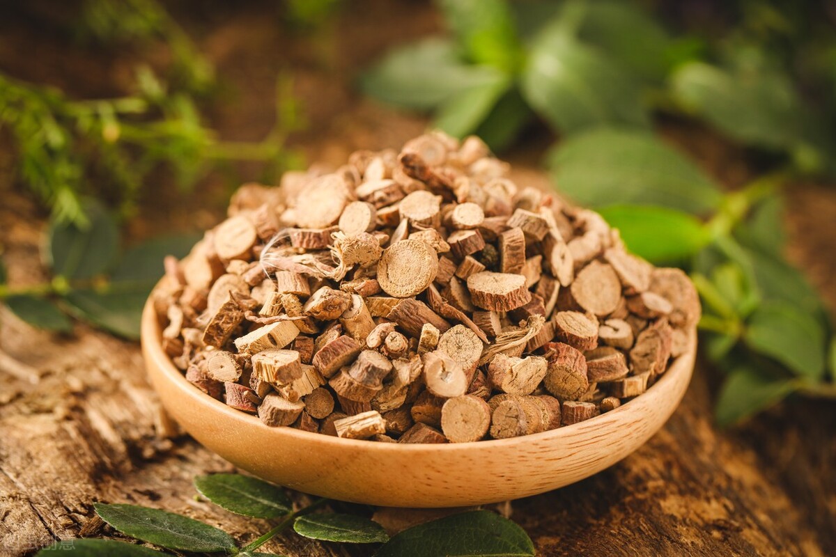 尿线细尿不尽排尿费力,年轻人前列腺肿大导致尿线细