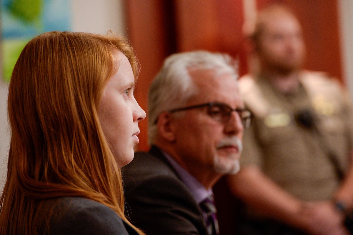 女子因在家中赤裸上身而被捕，或将面临监禁，律师表示这十分荒谬