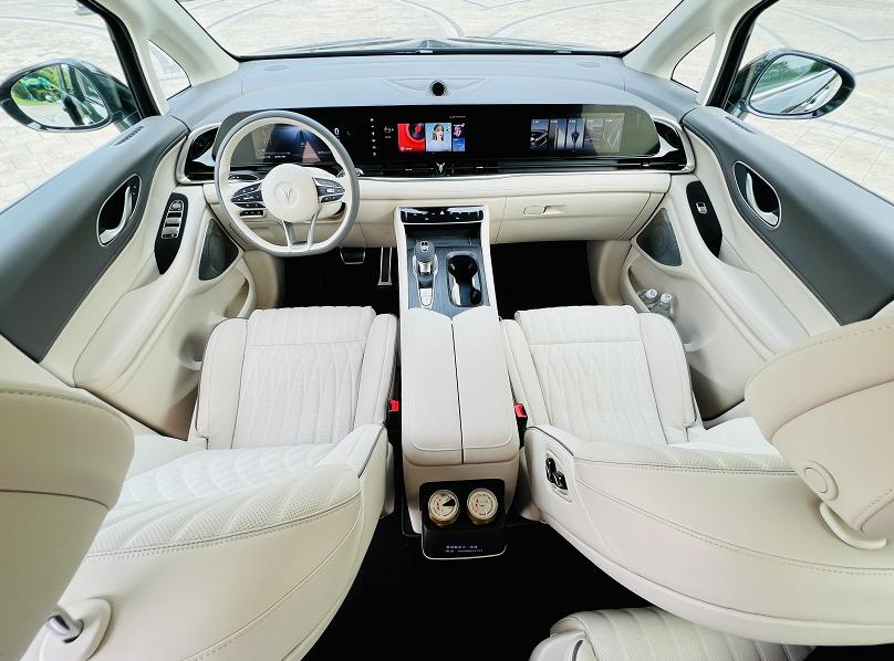 岚图梦想家4座mpv深度试驾,中高端mpv家用车型推荐