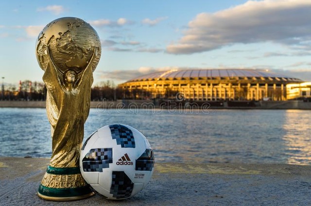 男足世界杯是四年一届吗,世界杯为什么四年举办一次