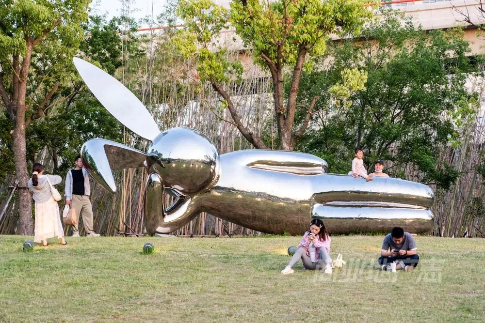 CRR百图斩｜公园里的新天地：上海蟠龙天地