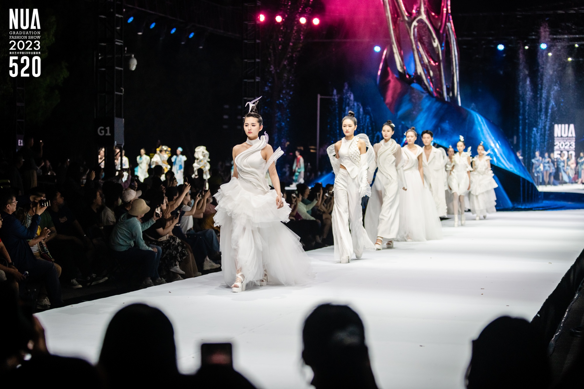 服装设计师马可设计作品,顶尖的服装设计师的设计稿