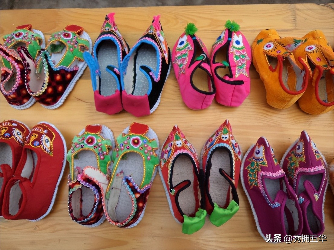 大理古城手工绣花鞋,白族手工绣花鞋