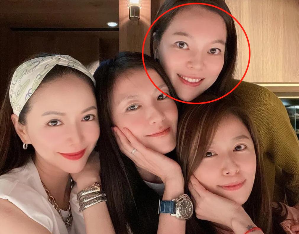 隐藏亿万富婆后续,每年参加红毯一毛不拔的林心如