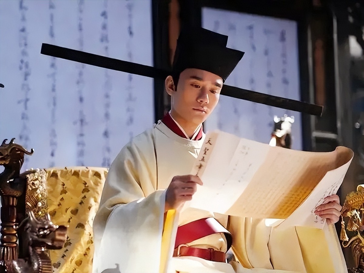 野史：财主喜得贵子贴对联，穷书生：你大祸临头了！财主惊慌失措