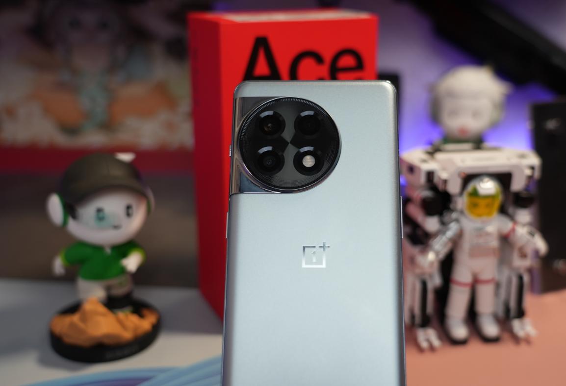 2000左右的全面屏手机推荐一下,2000左右的大屏手机推荐