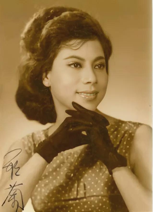 罗兰在香港影视圈地位,香港演员罗兰简介