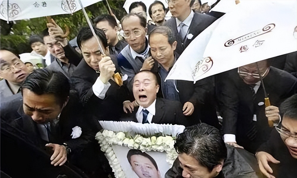 温商王均瑶近况,浙商传奇王均瑶