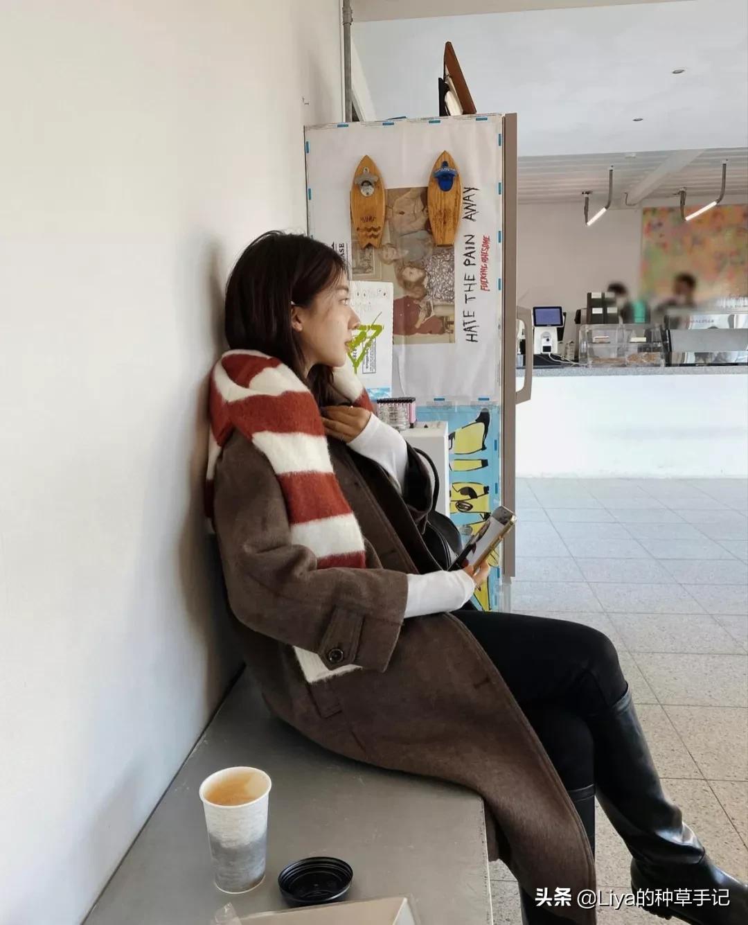 外套裙子早春最in穿搭巨美巨时髦,外套裙子这样搭配温暖又时髦