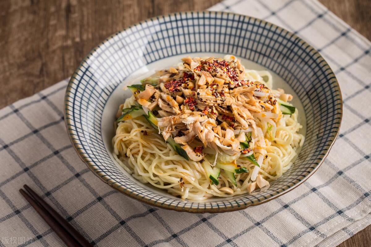 夏日解暑小吃果冻,夏天不如来一碗消暑的凉爽美食