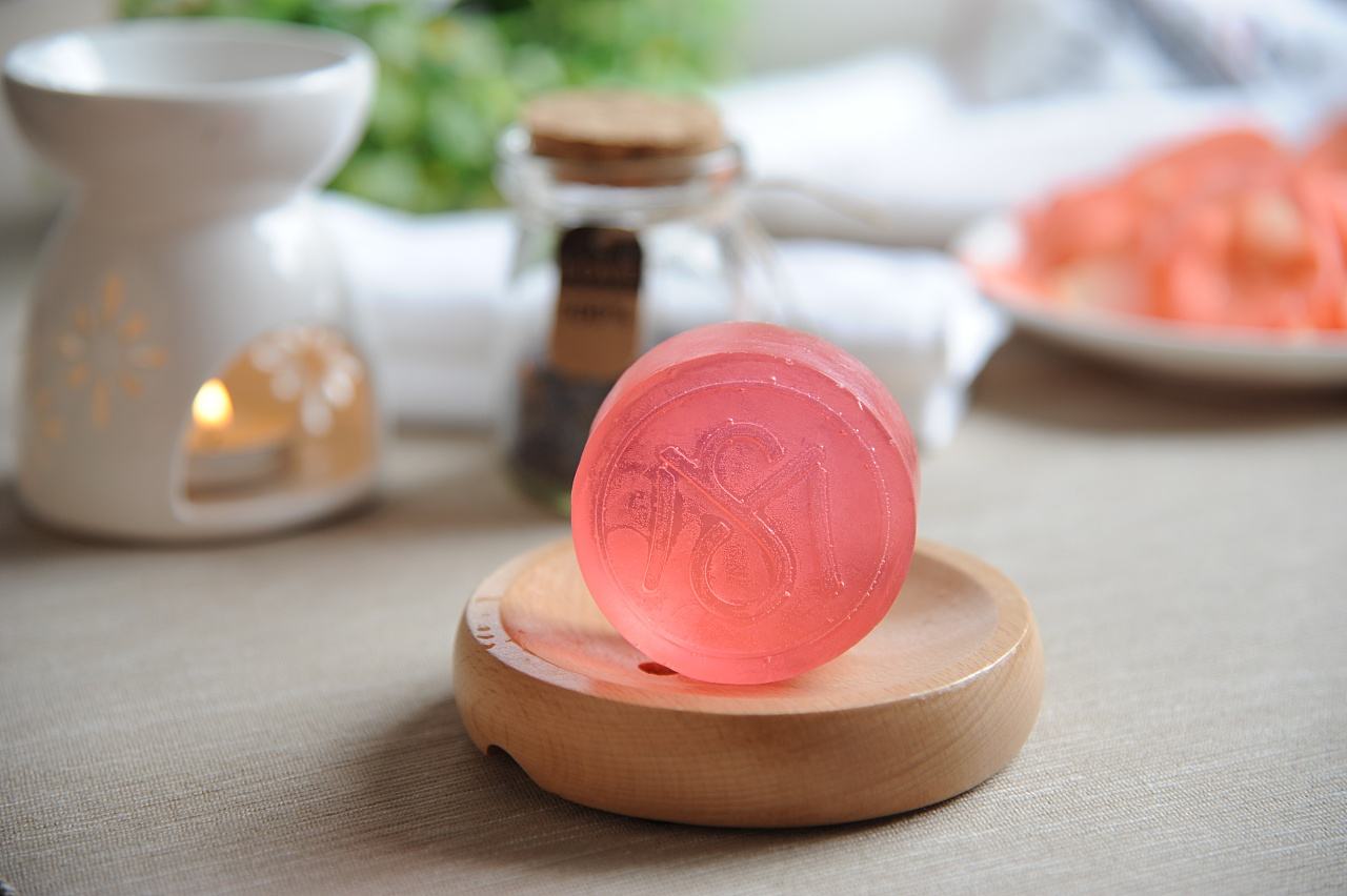 洁面后正确使用化妆品的步骤,护肤如何正确选择洁面产品