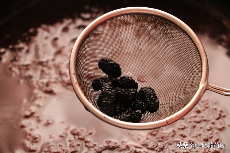 清明时节可以吃的野果,清明前后这种水果千万不要吃