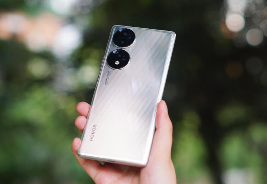 年底换手机推荐旗舰,最近想换手机推荐哪款5000左右