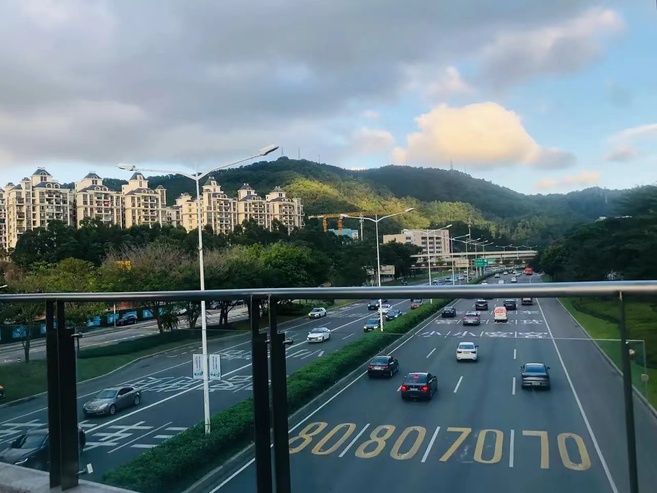 我，00后，在深圳做采购，月薪10000，仅1年时间，就买了一套房子