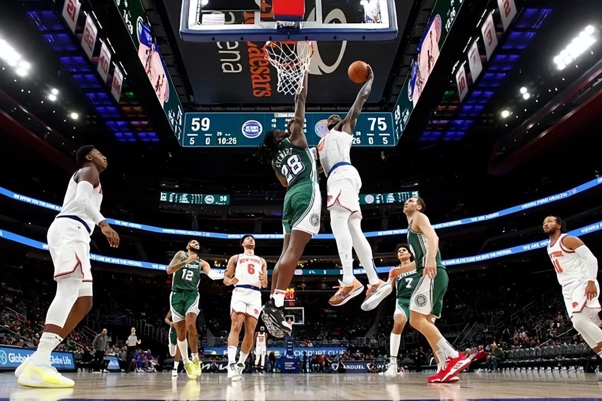 东契奇3+1唐斯,唐斯六犯离场东契奇