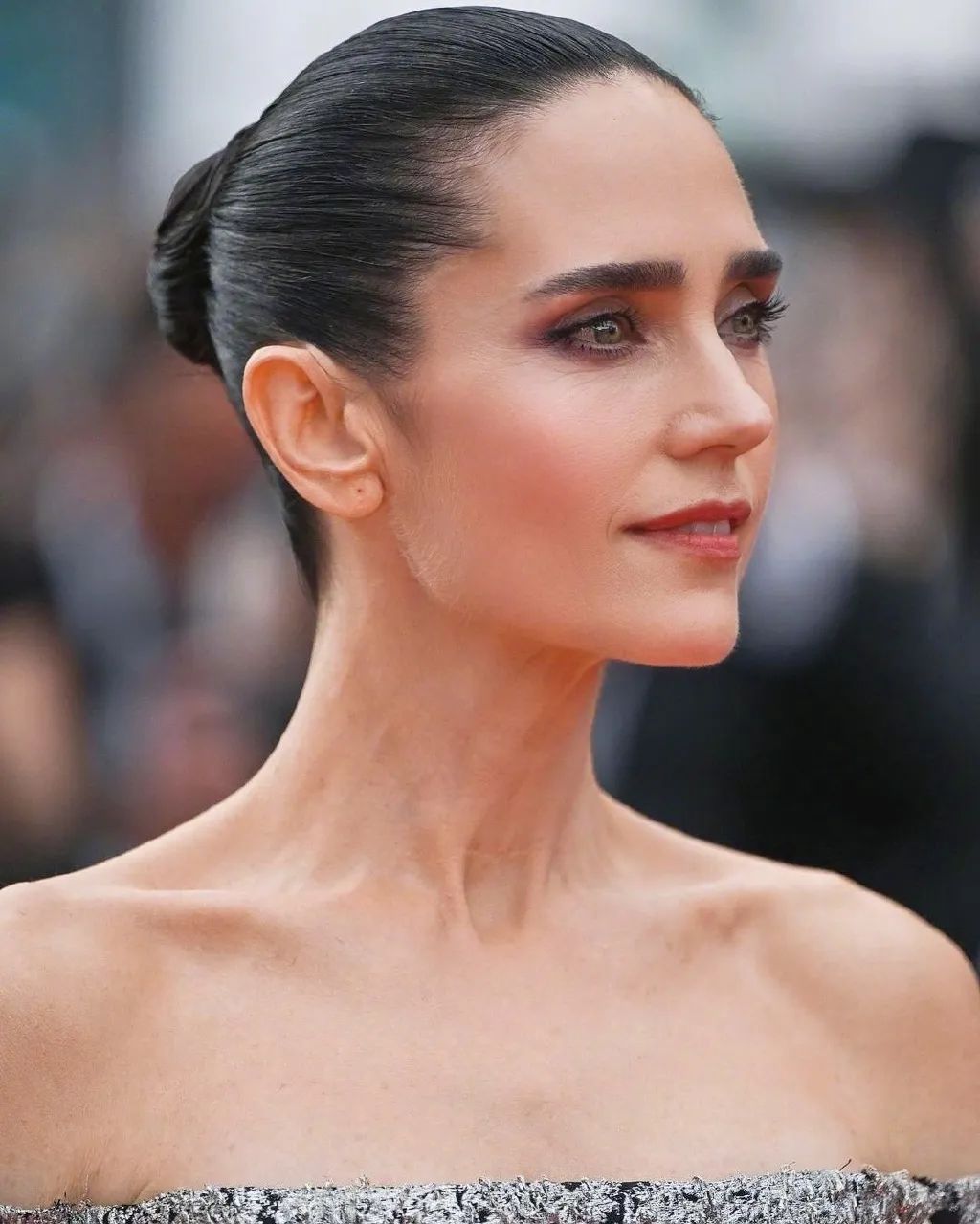 她12岁凭神颜惊艳好莱坞！考上耶鲁后转去斯坦福，网友：有颜有才