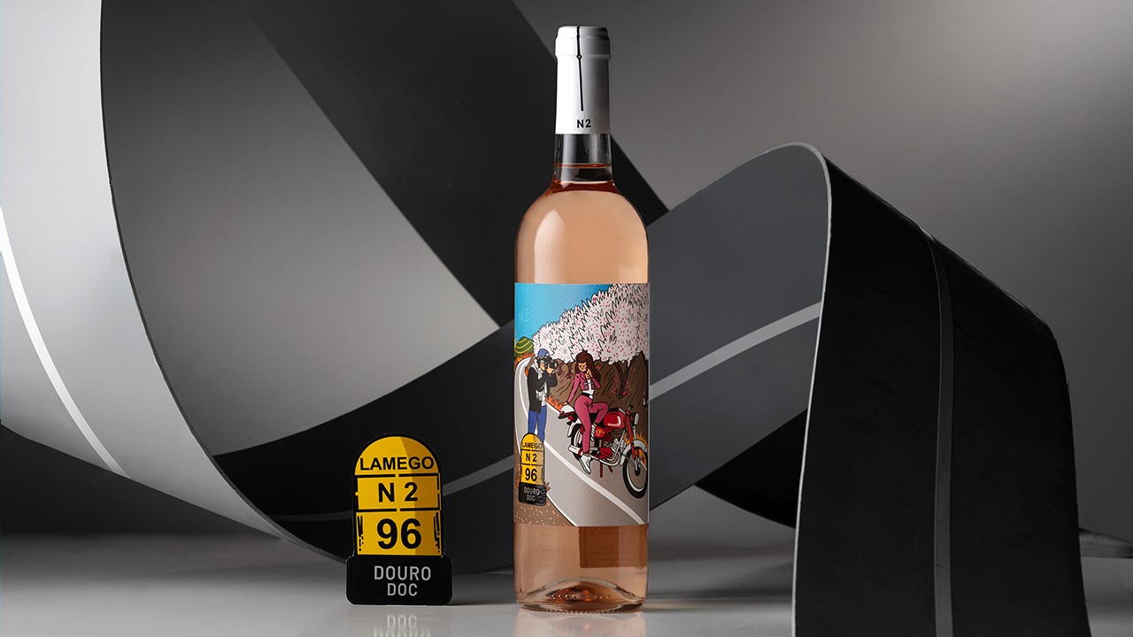 深圳红酒包装设计,背包款的酒