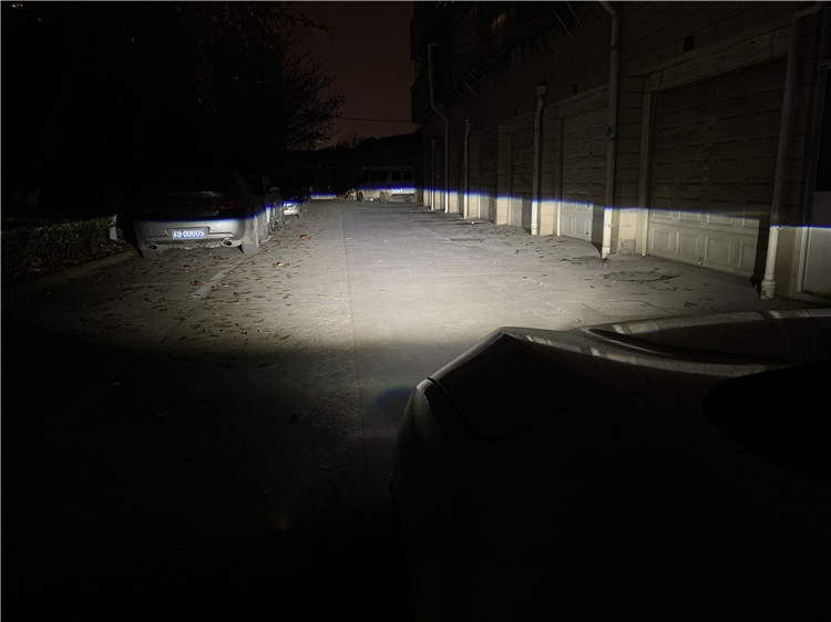 十代思域近光灯换led灯泡效果,思域原厂透镜换led灯如何