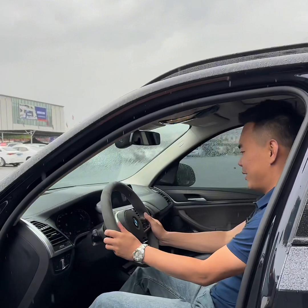 宝马x3落地价2022款30i领先型分期,宝马x3领先型30i裸车33.35万