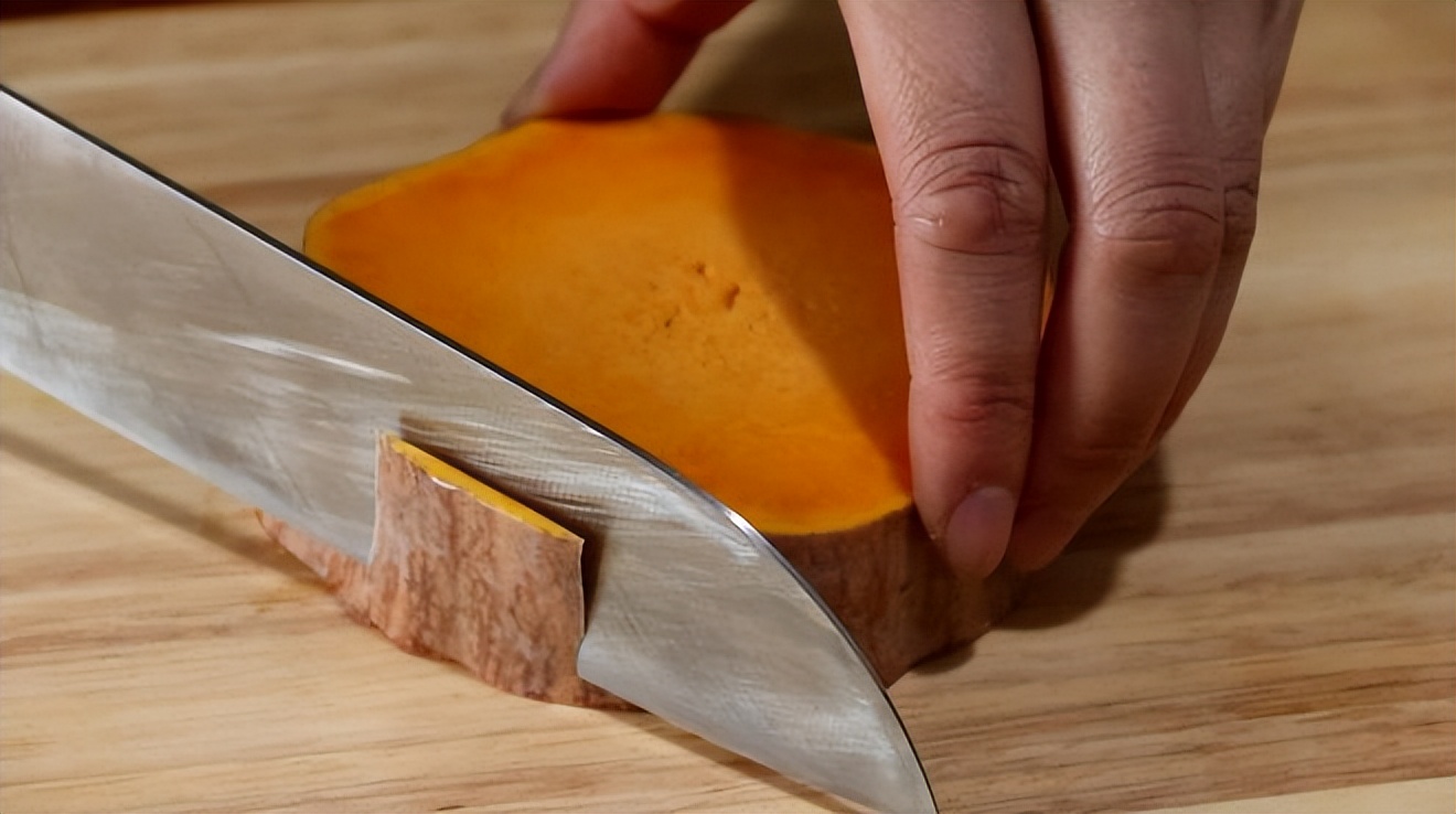 既能补水又能保护视力的食物,保护视力多吃含有什么的蔬菜呢