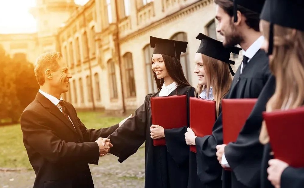 香港科技大学博士申请条件及流程,河南中医药大学在职博士申请条件