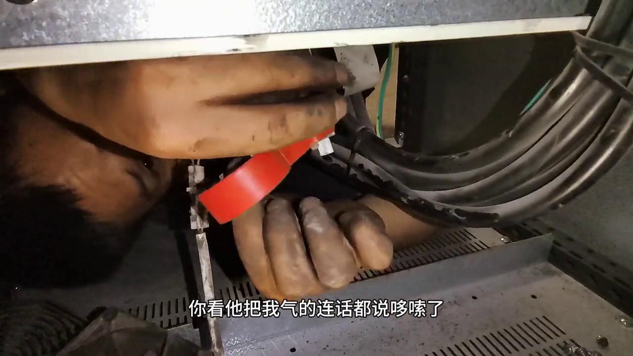 小型电风扇坏了怎么维修,小型风扇坏了去哪里维修